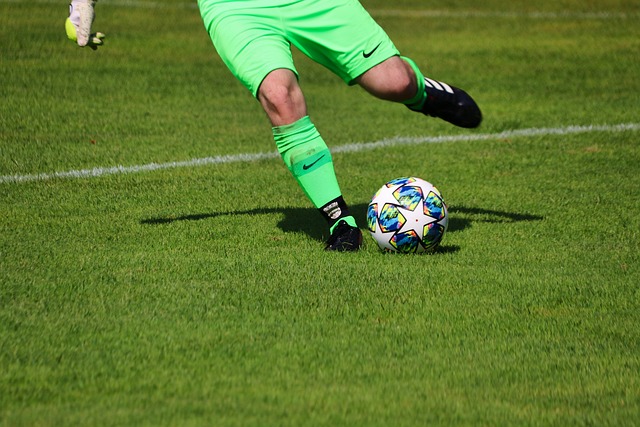 媒體人：國足出線可期 對泰國兩回合應發揮極致.